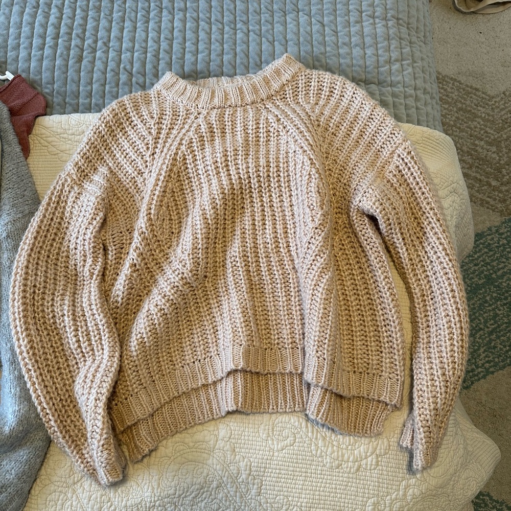 Light pink sweater
